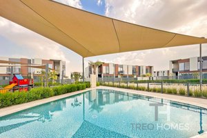 3 bedrooms Townhouse in Dubai, UAE No. 34487