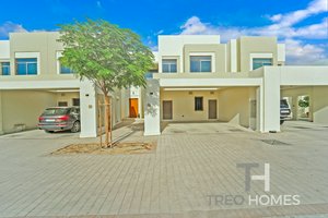 3 bedrooms Townhouse in Town Square, UAE No. 34492