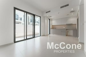 3 bedrooms Townhouse in Dubai South (Dubai World Central), UAE No. 34652