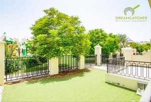 4 bedrooms Townhouse in Al Hamra Village, UAE No. 34830