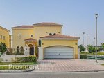 3 bedrooms Villa in Jumeirah Park, UAE No. 3508 - villa in Dubai