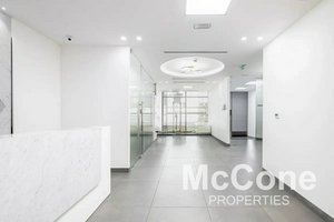 192.96m² Office in Greens, UAE No. 35211