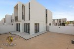 4 bedrooms Townhouse in Dubai Land, UAE No. 35265 - Image 4