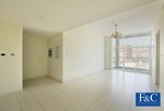 2 bedrooms Apartment in Dubai Studio City, UAE No. 356 - Image 3