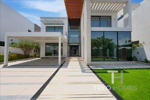 6 bedrooms Villa in Jumeirah Park, UAE No. 35769