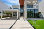 6 bedrooms Villa in Jumeirah Park, UAE No. 35769 - villa in Dubai