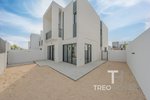 4 bedrooms Townhouse in Dubai Land, UAE No. 35780 - Image 2
