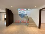 5 bedrooms Villa in Yas Island, UAE No. 36460 - Image 2