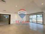 5 bedrooms Villa in Yas Island, UAE No. 36460 - Image 5