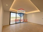 5 bedrooms Villa in Yas Island, UAE No. 36460 - Image 8