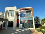 4 bedrooms Villa in Abu Dhabi, UAE No. 36505 - villa in Dubai