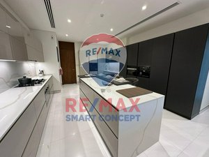 6 bedrooms Villa in Abu Dhabi, UAE No. 36514