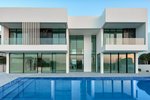 7 bedrooms Villa in Dubai, UAE No. 38088 - Image 2