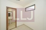 4 bedrooms Townhouse in Abu Dhabi, UAE No. 38401 - Image 5