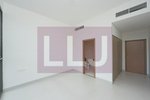 4 bedrooms Townhouse in Abu Dhabi, UAE No. 38401 - Image 16