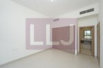 4 bedrooms Townhouse in Abu Dhabi, UAE No. 38401 - Image 17