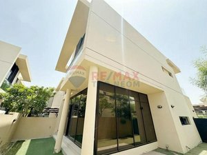 3 bedrooms Townhouse in DAMAC Hills (Akoya by DAMAC), UAE No. 38716