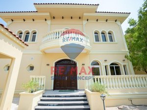 5 bedrooms Villa in Baniyas, UAE No. 38881
