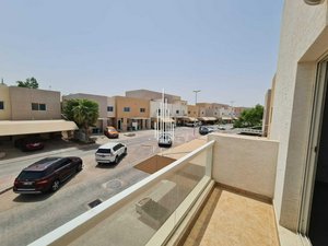4 bedrooms Villa in Al Reef, UAE No. 39230