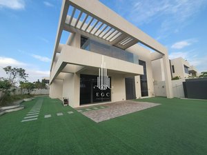 5 bedrooms Apartment in Yas Island, UAE No. 39272