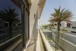 5 bedrooms Villa in Yas Island, UAE No. 40092 - Image 4