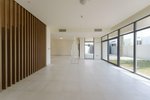 5 bedrooms Villa in Yas Island, UAE No. 40092 - Image 7