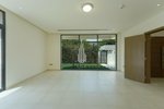 5 bedrooms Villa in Yas Island, UAE No. 40092 - Image 14