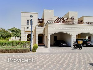 4 bedrooms Townhouse in Mudon, UAE No. 4045