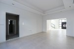 6 bedrooms Villa in Abu Dhabi, UAE No. 41253 - Image 5