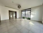 5 bedrooms Villa in Yas Island, UAE No. 41820 - Image 2