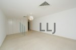 5 bedrooms Villa in Al Raha Beach, UAE No. 42050 - Image 7