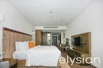 Studio in Palm Jumeirah, UAE No. 42345 - Image 2