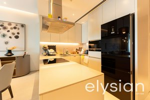 2 bedrooms Apartment in Dubai, UAE No. 42389