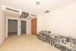 3 bedrooms Apartment in Dubai, UAE No. 42395 - Image 9