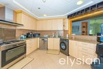 3 bedrooms Apartment in Palm Jumeirah, UAE No. 42402 - Image 2
