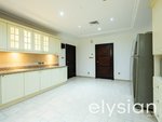 4 bedrooms Villa in Palm Jumeirah, UAE No. 42403 - Image 22