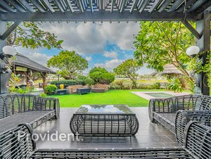 6 bedrooms Villa in Meadows, UAE No. 4265