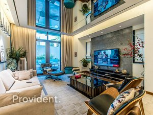 4 bedrooms Villa in Dubai, UAE No. 4267