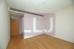 1 bedroom Apartment in Al Raha Beach, UAE No. 43530 - Image 7