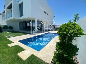 5 bedrooms Villa in Sharjah Waterfront City, UAE No. 4388