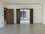 5 bedrooms Villa in Yas Island, UAE No. 44421 - villa in Dubai