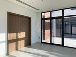 5 bedrooms Villa in Yas Island, UAE No. 44421 - Image 2