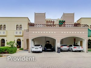 4 bedrooms Villa in Mudon, UAE No. 4536