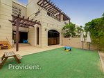 4 bedrooms Villa in Mudon, UAE No. 4536 - Image 2