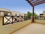 4 bedrooms Villa in Mudon, UAE No. 4536 - Image 6