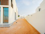 4 bedrooms Villa in Abu Dhabi, UAE No. 47440 - Image 56