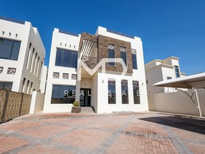 7 bedrooms Villa in Khalifa City, UAE No. 47562