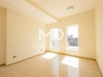 7 bedrooms Villa in Khalifa City, UAE No. 47562 - Image 18