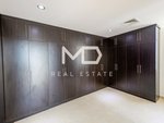 7 bedrooms Villa in Khalifa City, UAE No. 47562 - Image 19