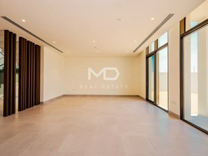4 bedrooms Villa in Abu Dhabi, UAE No. 47578
